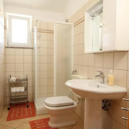 House Antonac Villa *