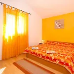 House Antonac *