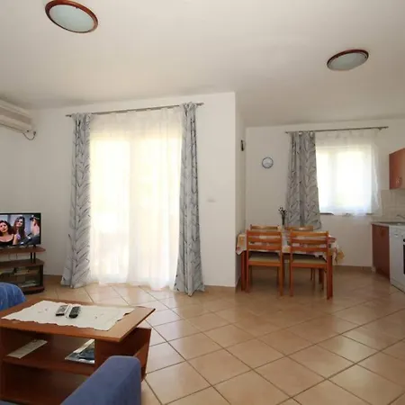 House Antonac *