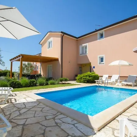 House Antonac *